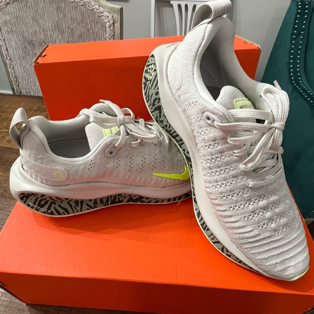 Nike InfinityRN 4 Premium Women’s Road Running Shoes. New in Box